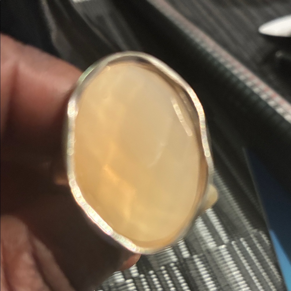 Silver and Cream Oval Ring - Picture 3 of 3